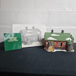 Department 56 New England Village -56482 - "Pennsylvania Dutch Barn" - 1993